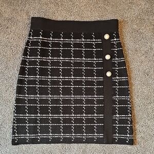 Elegant Black and White Plaid Skirt